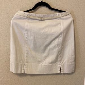 Khaki mini skirt with belt